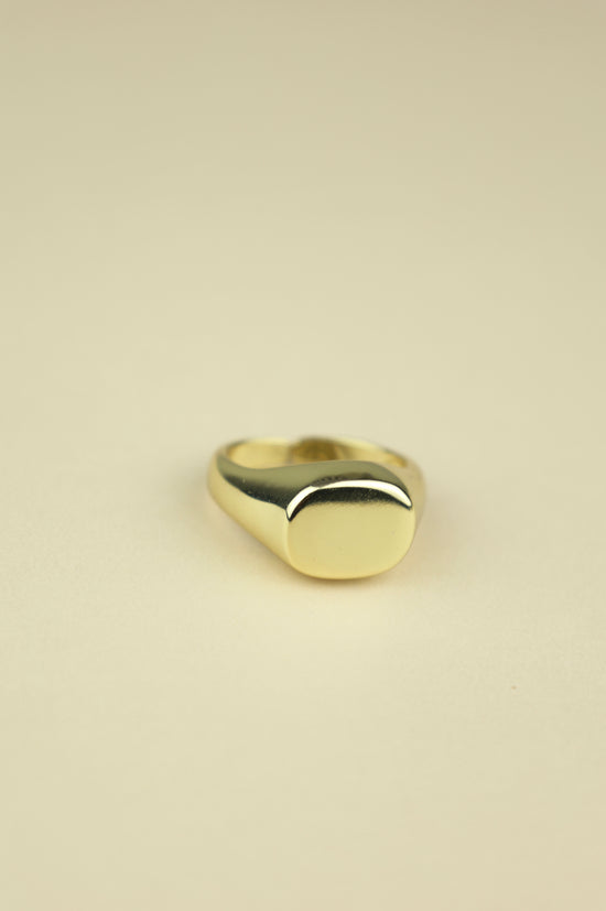 Eros minimalist ring
