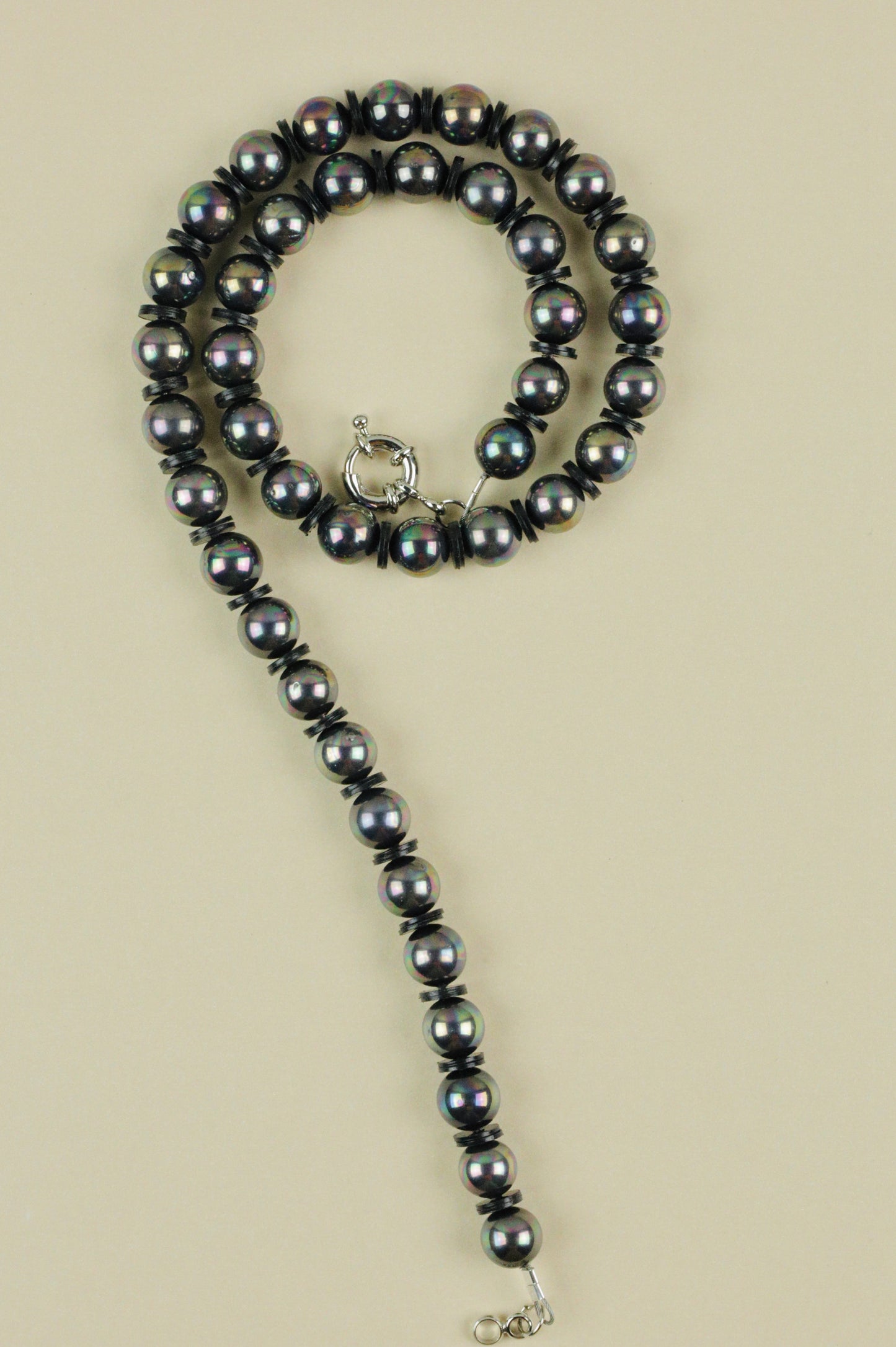 Metallic Silver Pearl beaded necklace