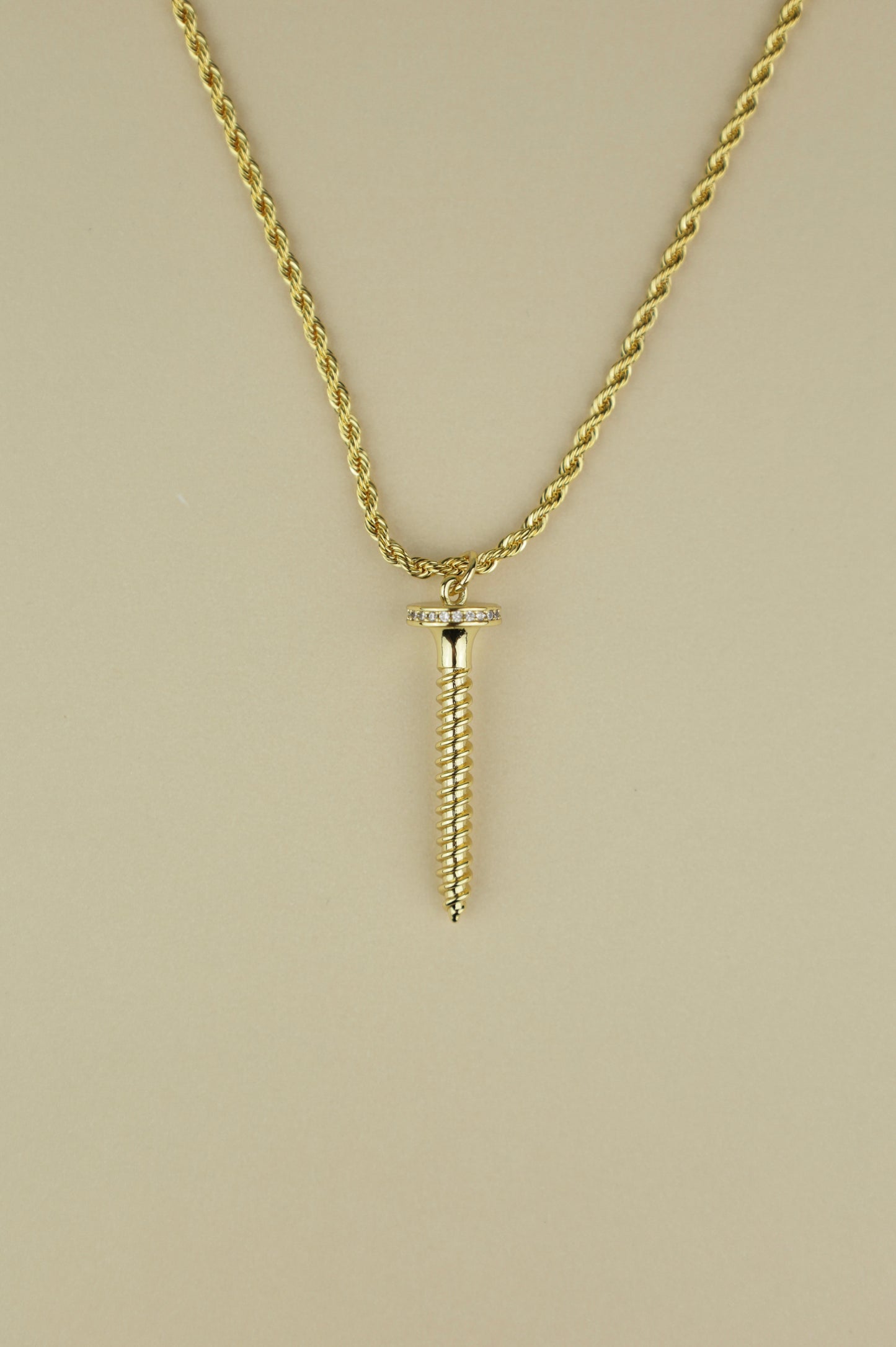 Screw necklace in gold