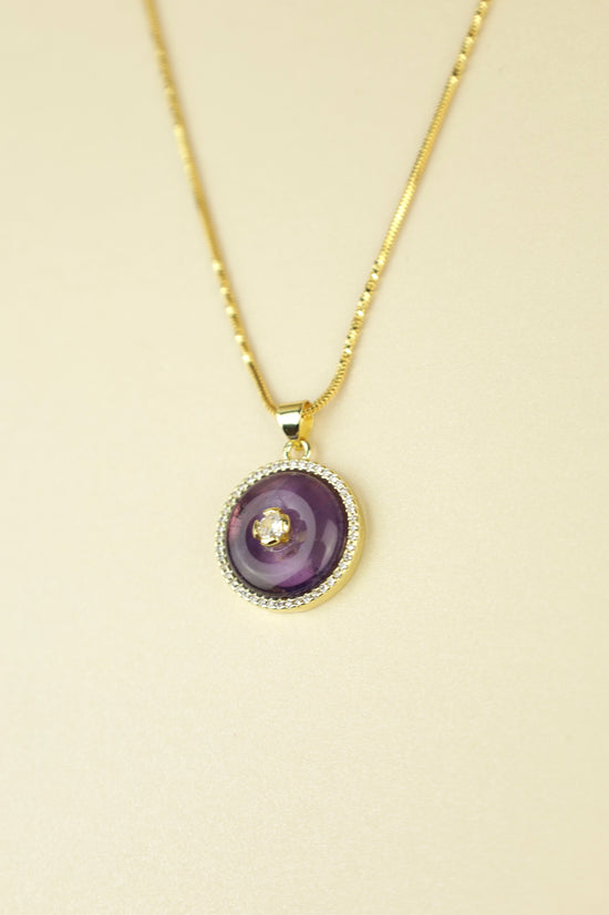 Infinity Amethyst necklace in gold