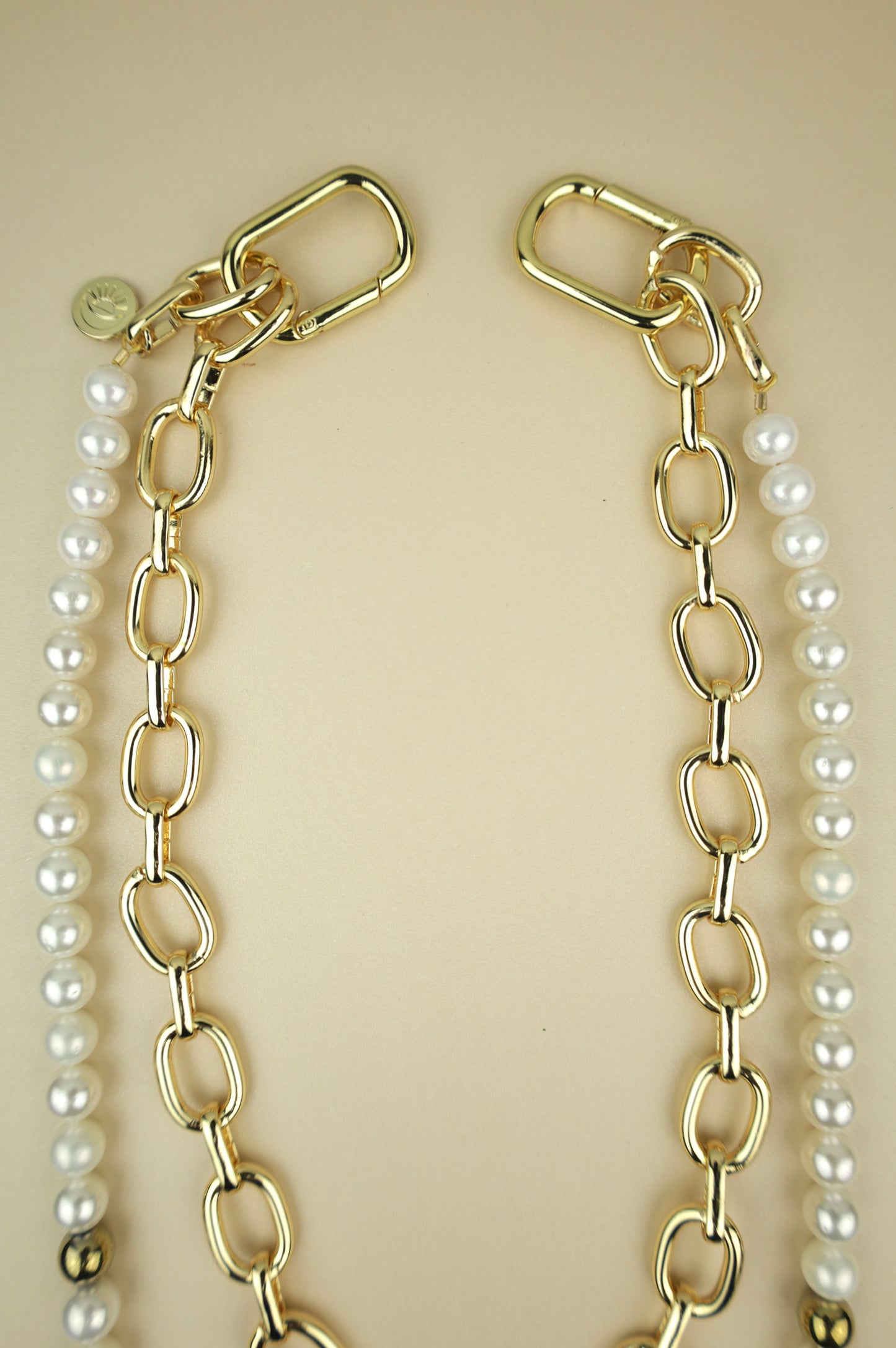 A/C Pearl Wallet Chain