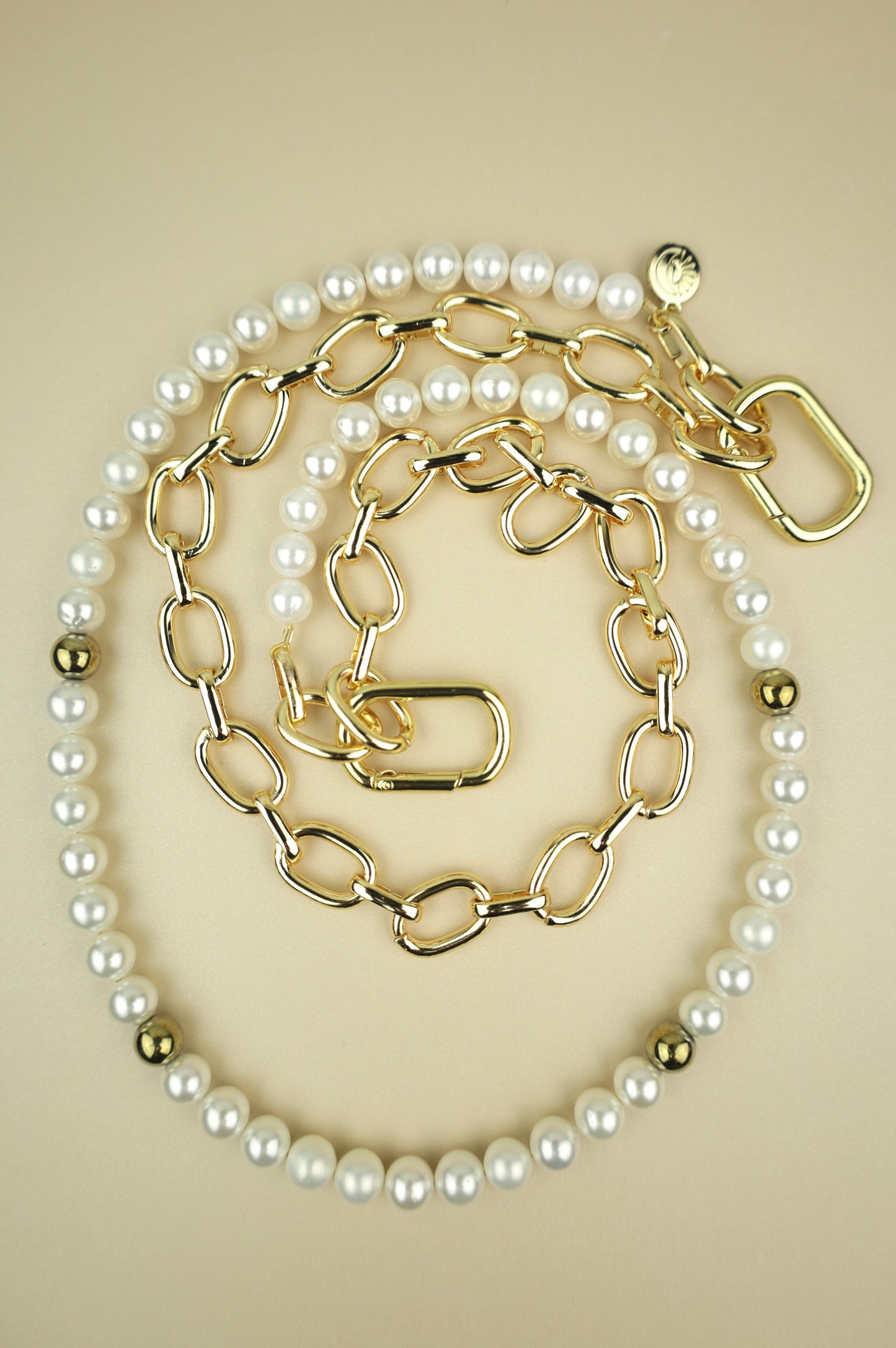 A/C Pearl Wallet Chain