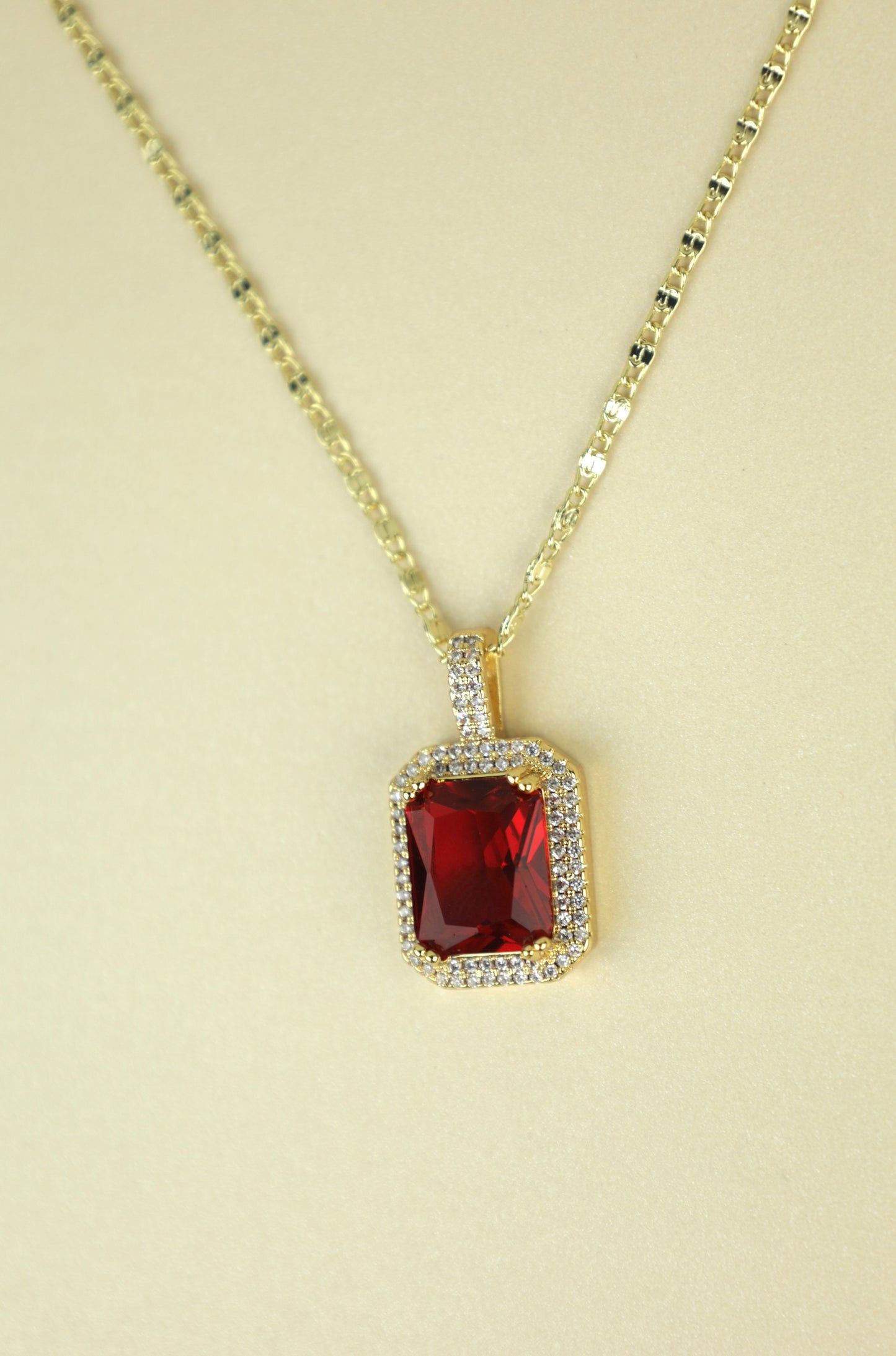 Load image into Gallery viewer, Freyja “Red emerald cut necklace”
