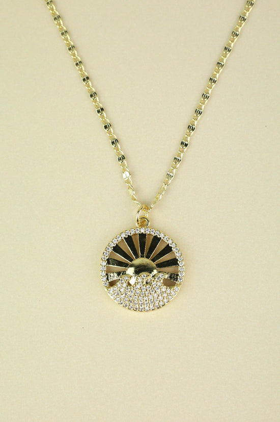 Load image into Gallery viewer, Enlighten Necklace in gold
