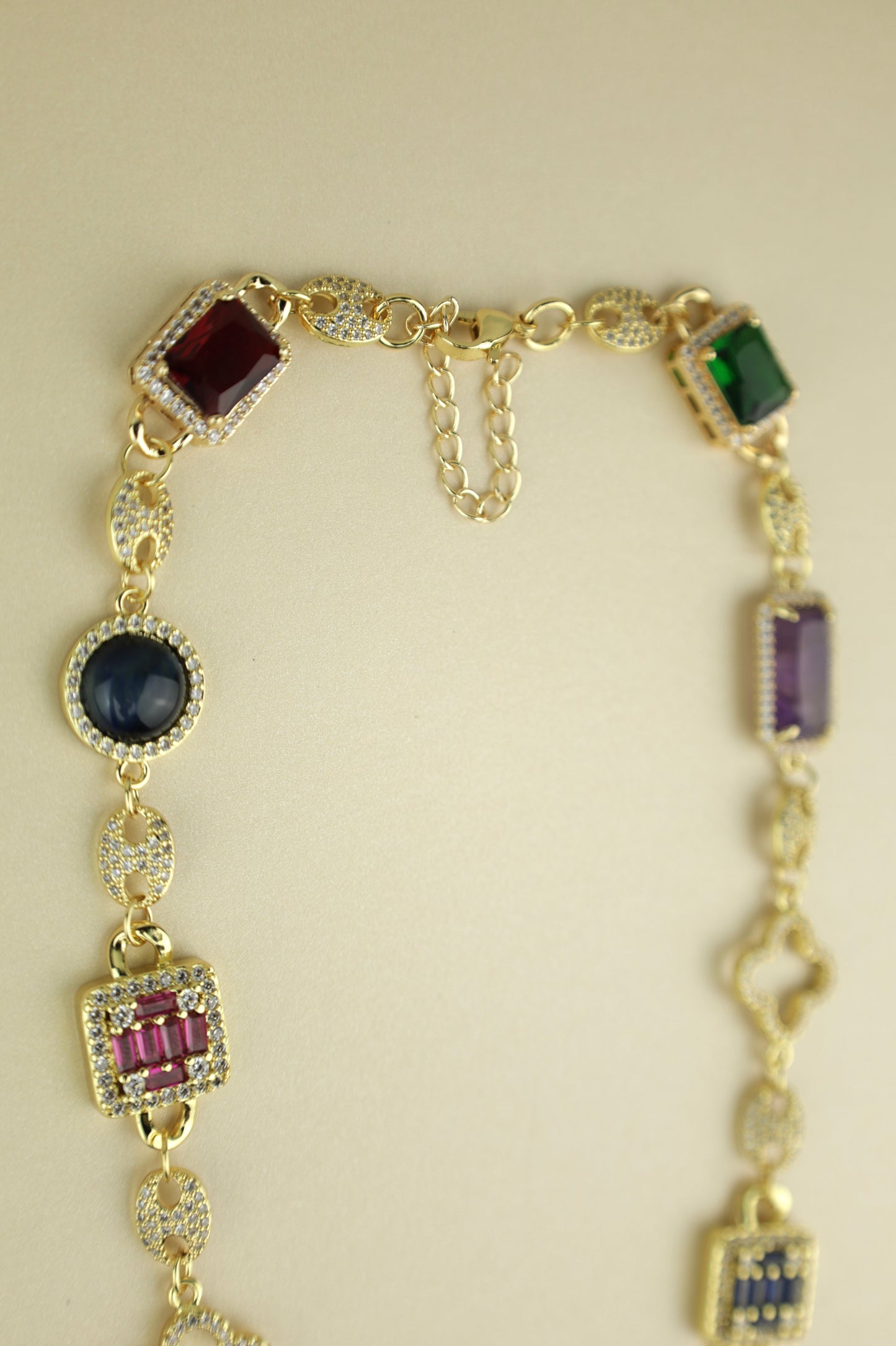 EOS tennis necklace