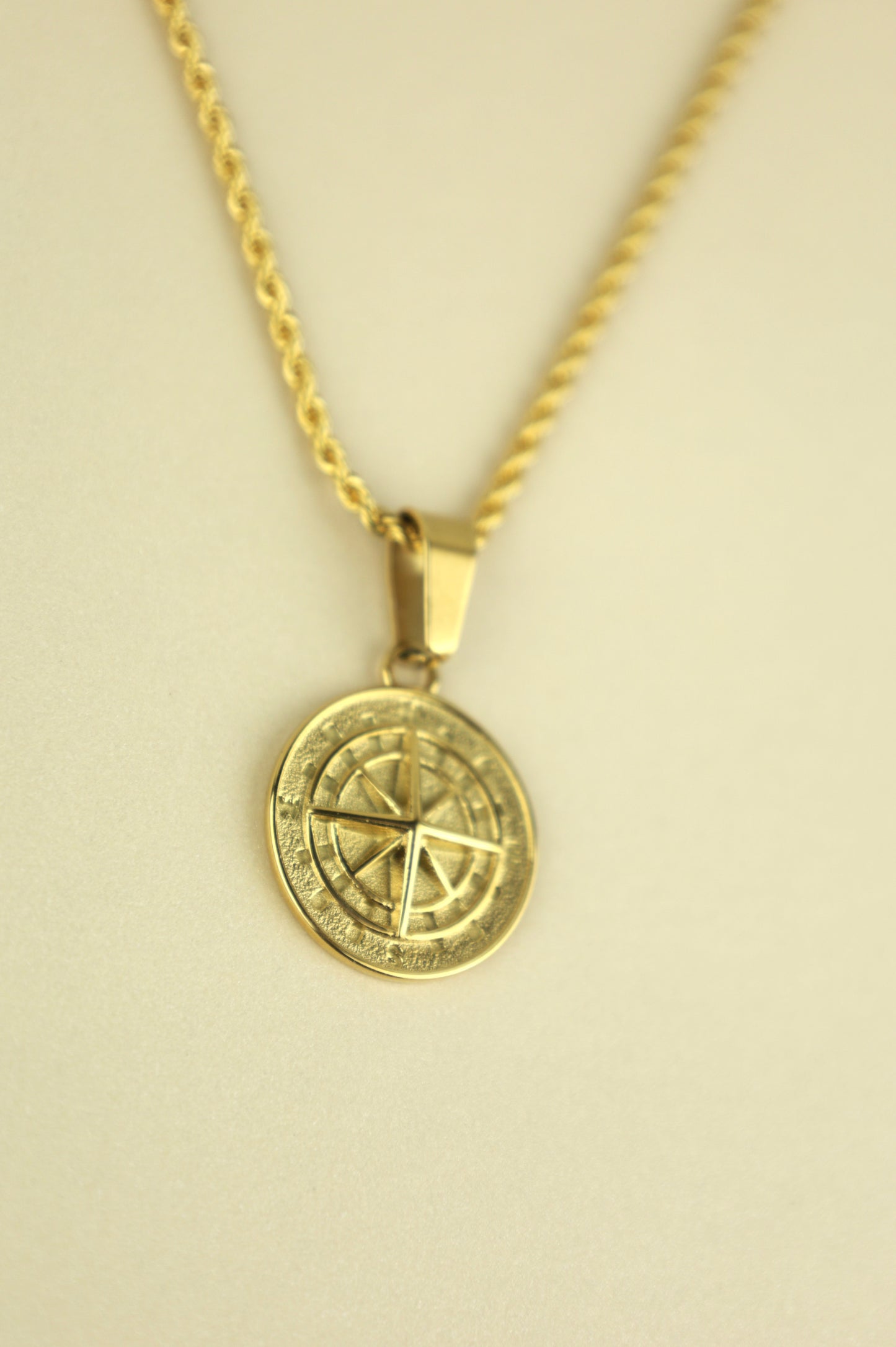 Inner Compass necklace in gold