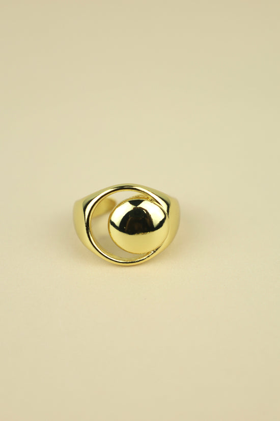 Chunky Crescent Ring in gold