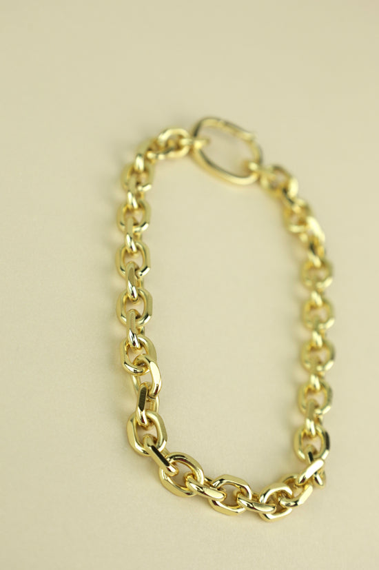 Load image into Gallery viewer, Chelle Anklet in gold
