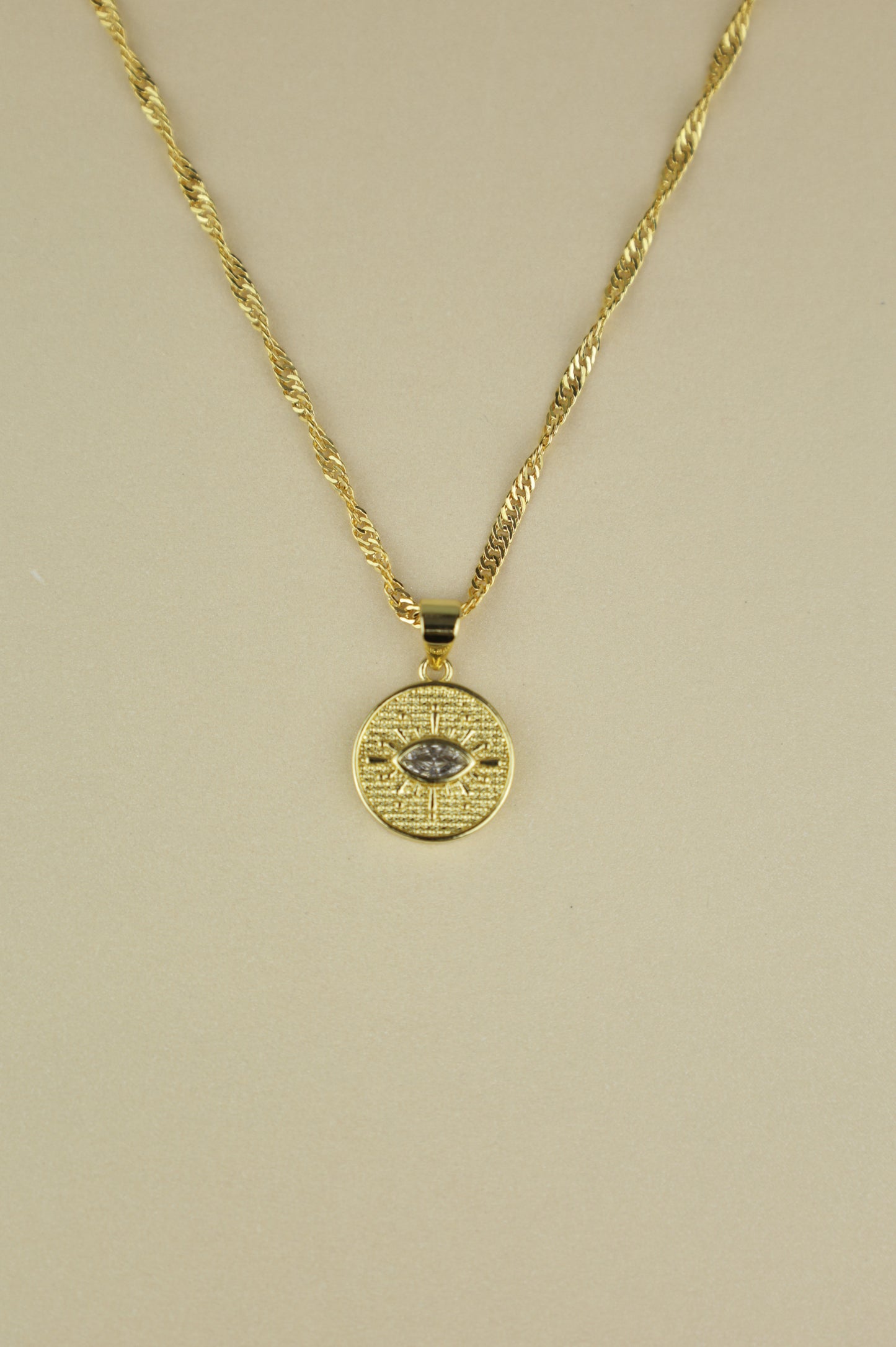 Vera Evil Eye necklace in gold