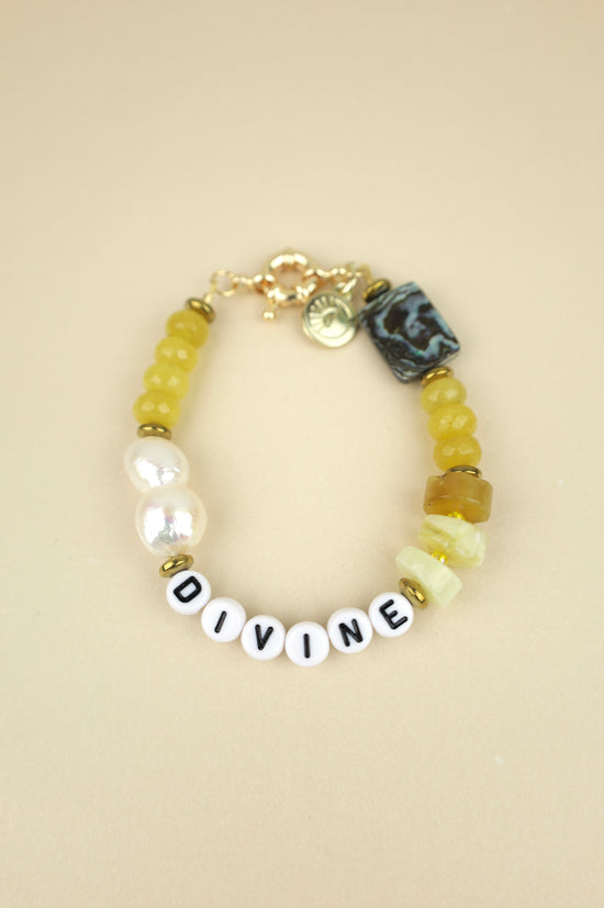 DIVINE Affirmation Beaded Bracelet