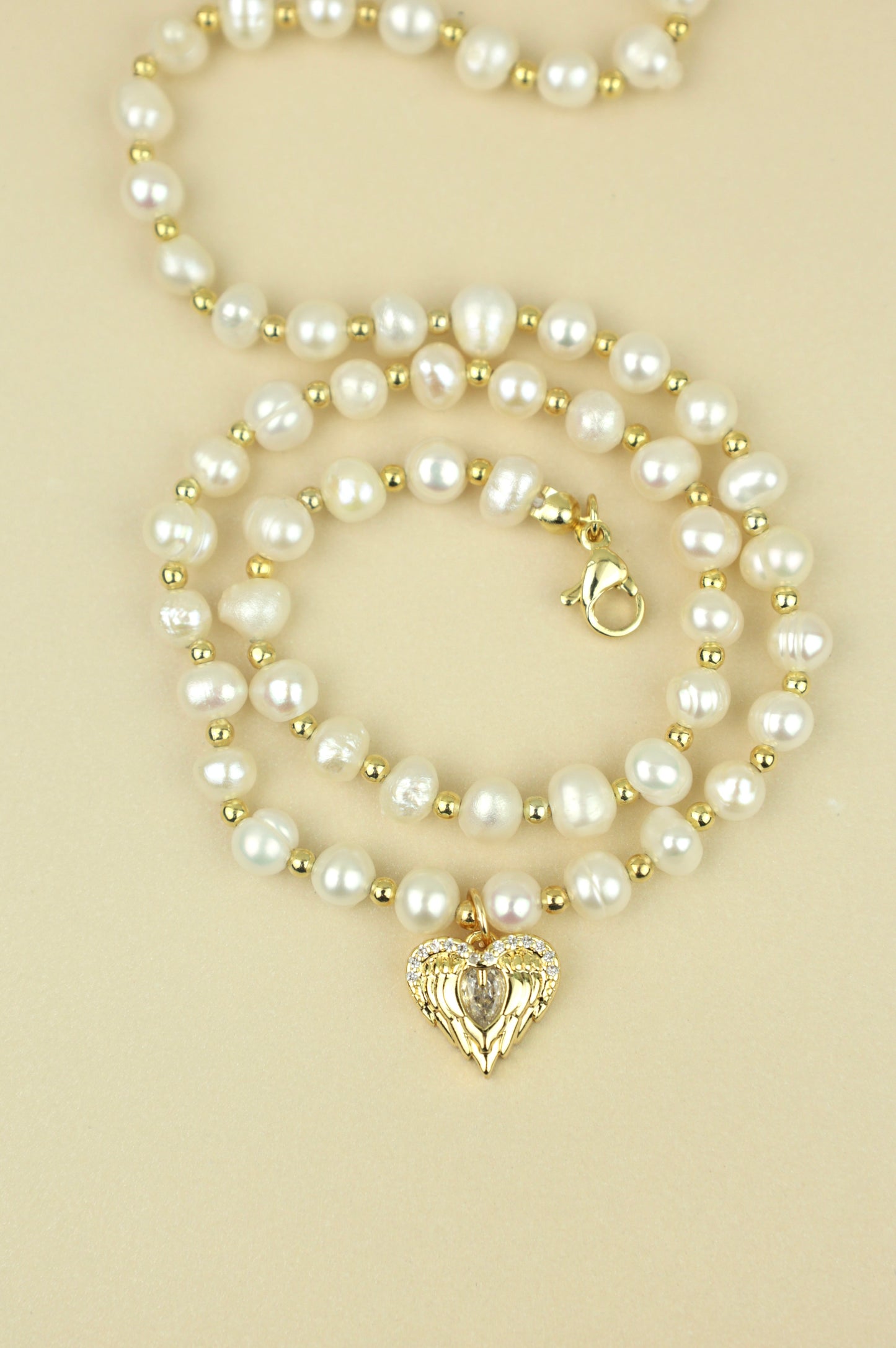 Ken Beaded pearl necklace