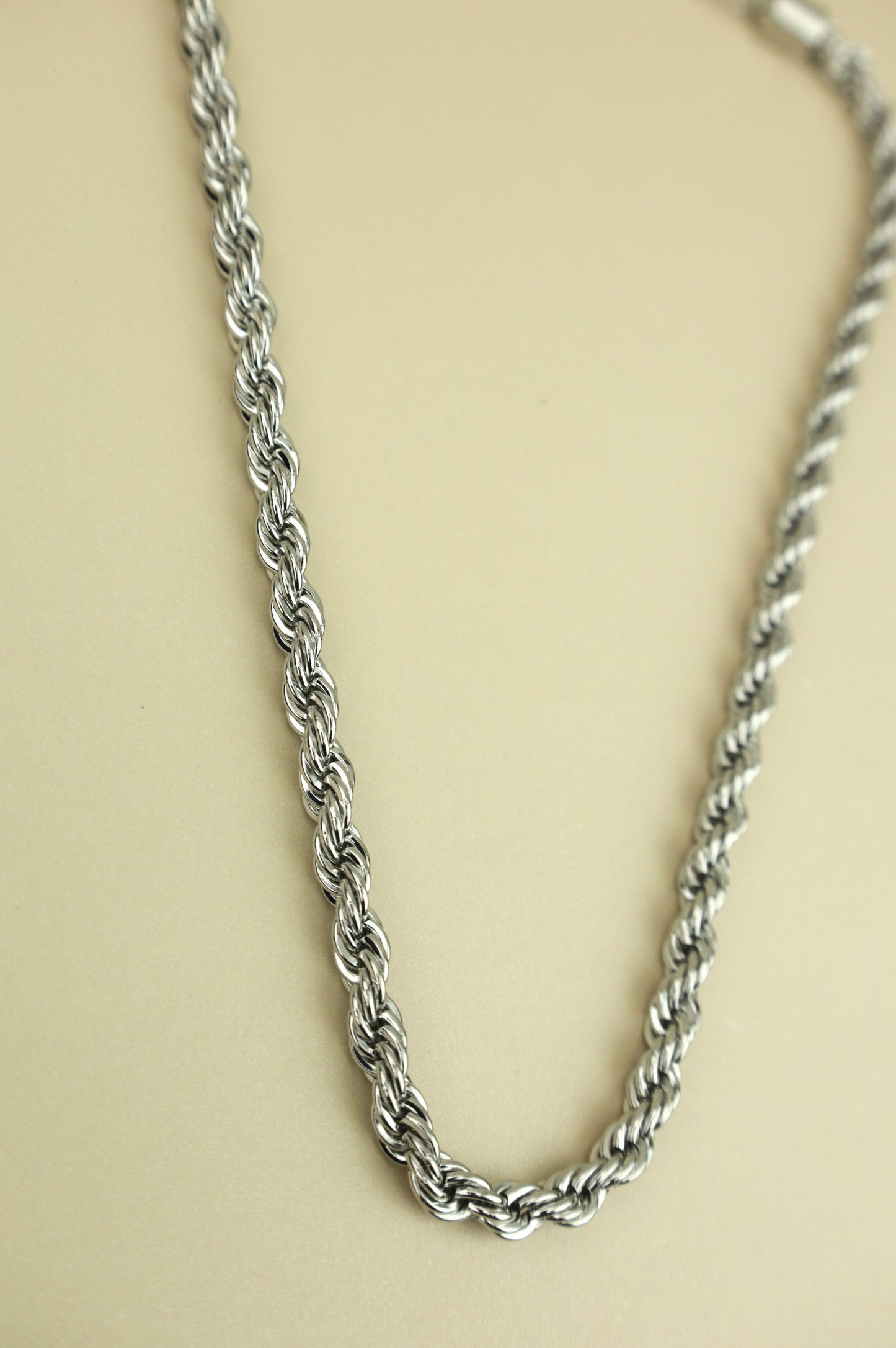 Ken Rope Necklace in silver