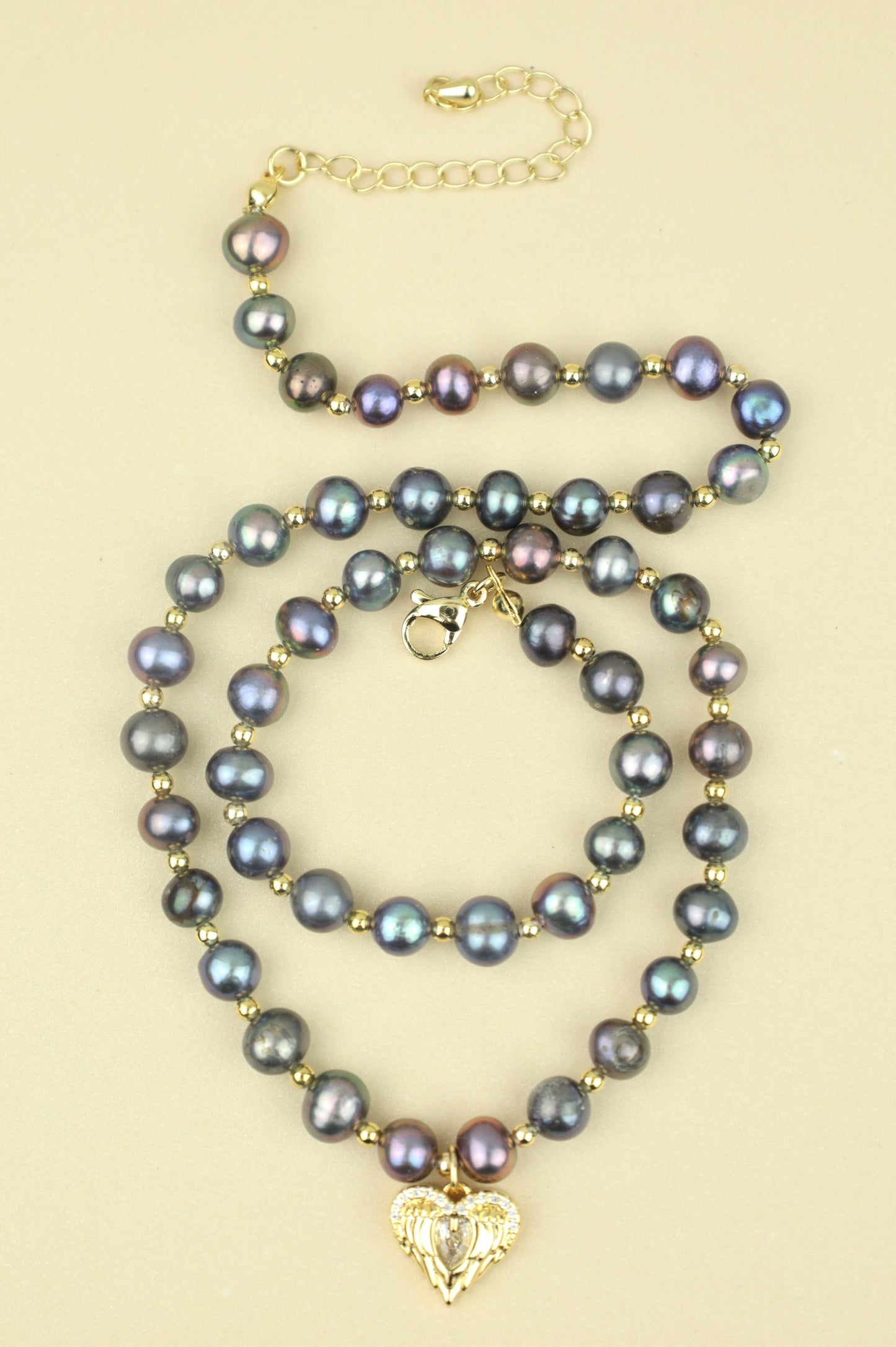 Ken Beaded rainbow peacock pearl necklace
