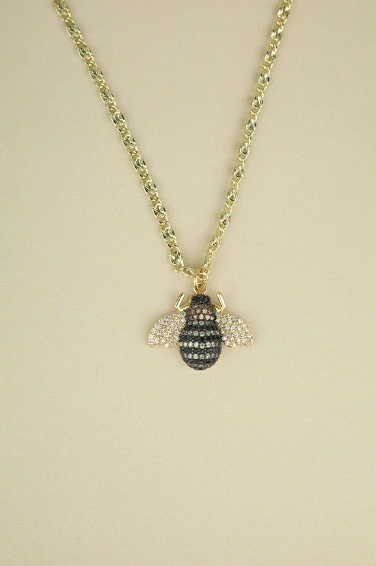 Totem Queen Bee Necklace in gold