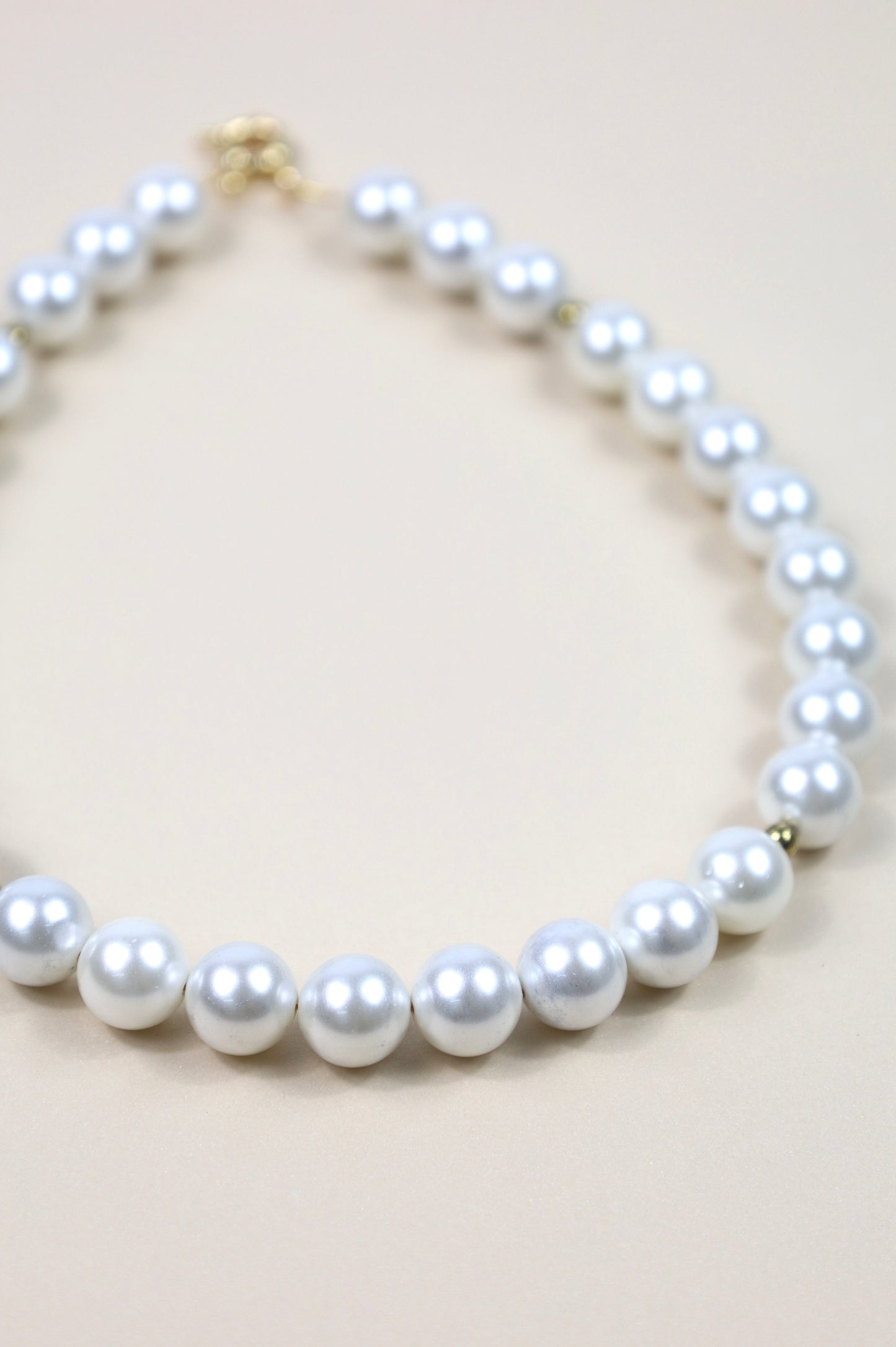 Neo Beaded Mother of Pearl necklace
