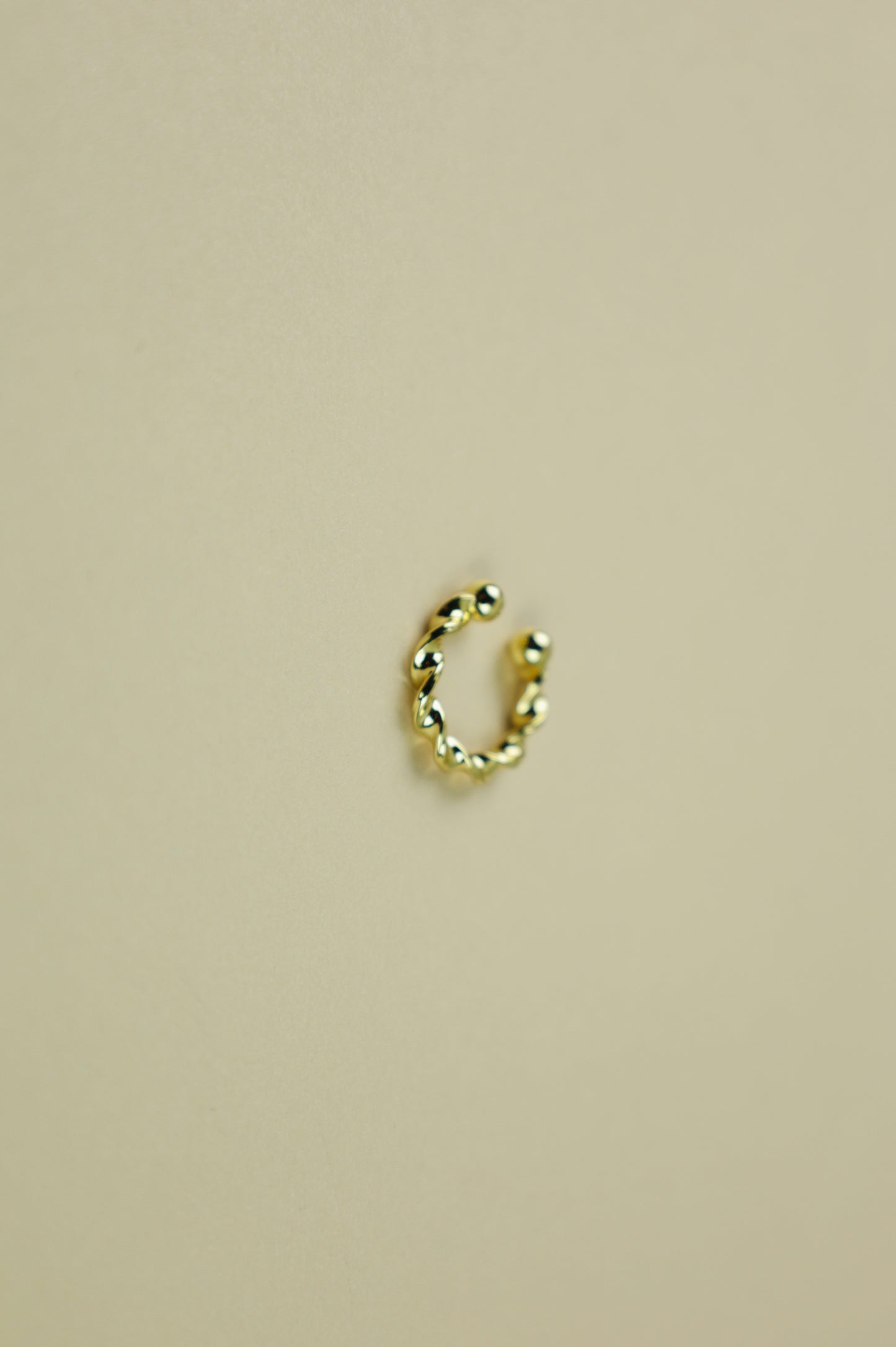 Cristyl Ear Cuff twist in gold