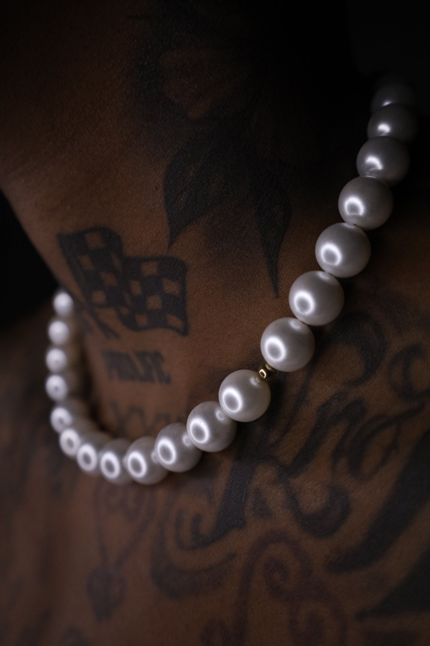 Neo Beaded Mother of Pearl necklace