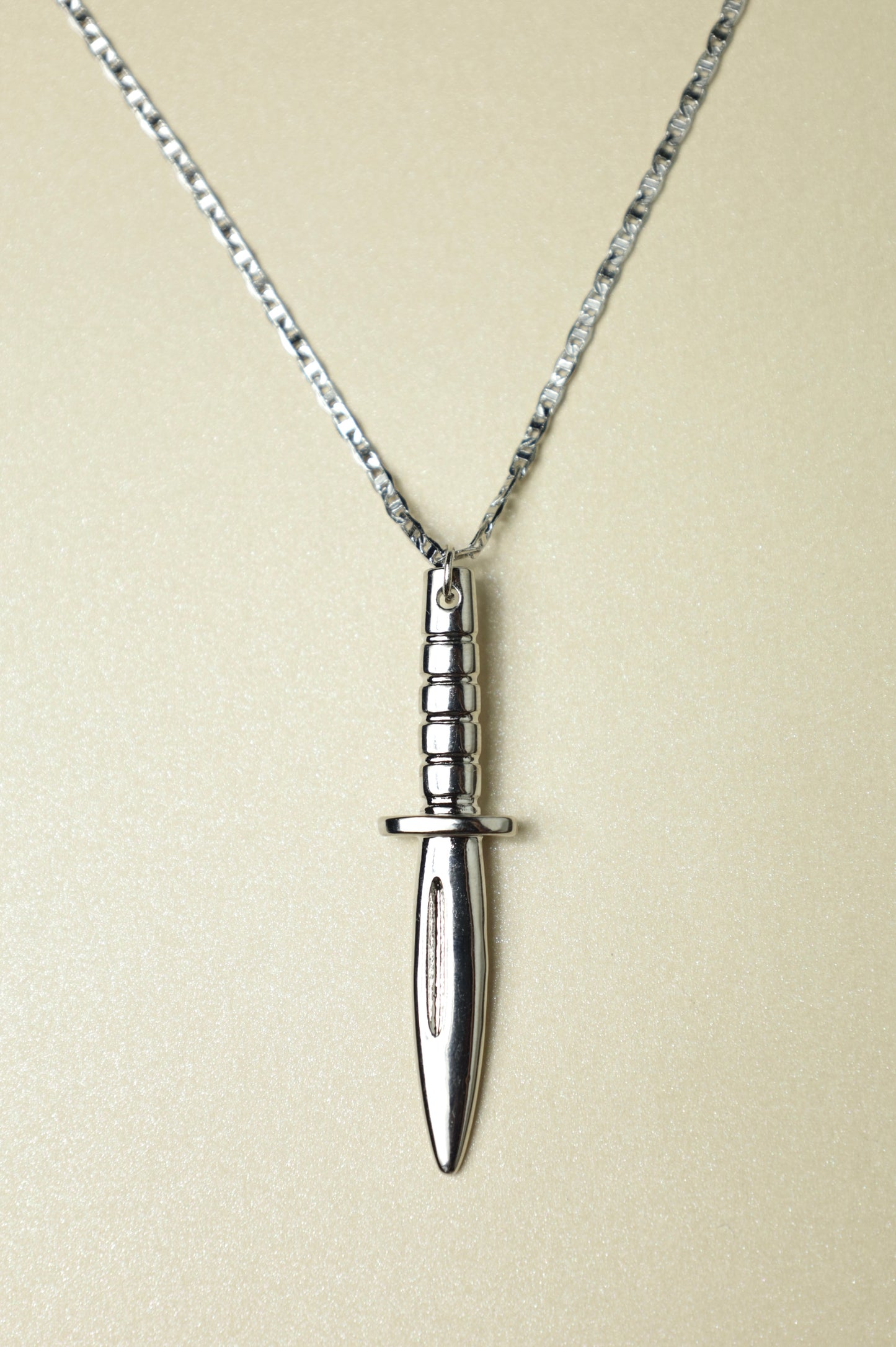 Blade Silver necklace