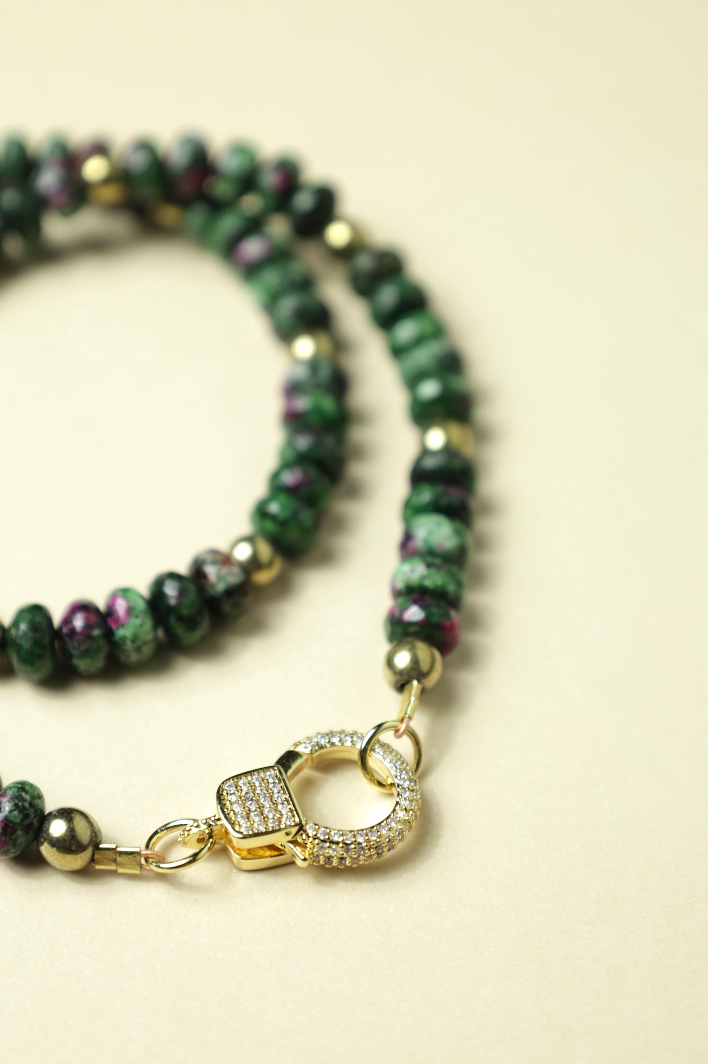 Load image into Gallery viewer, Ruby Zoisite beaded necklace

