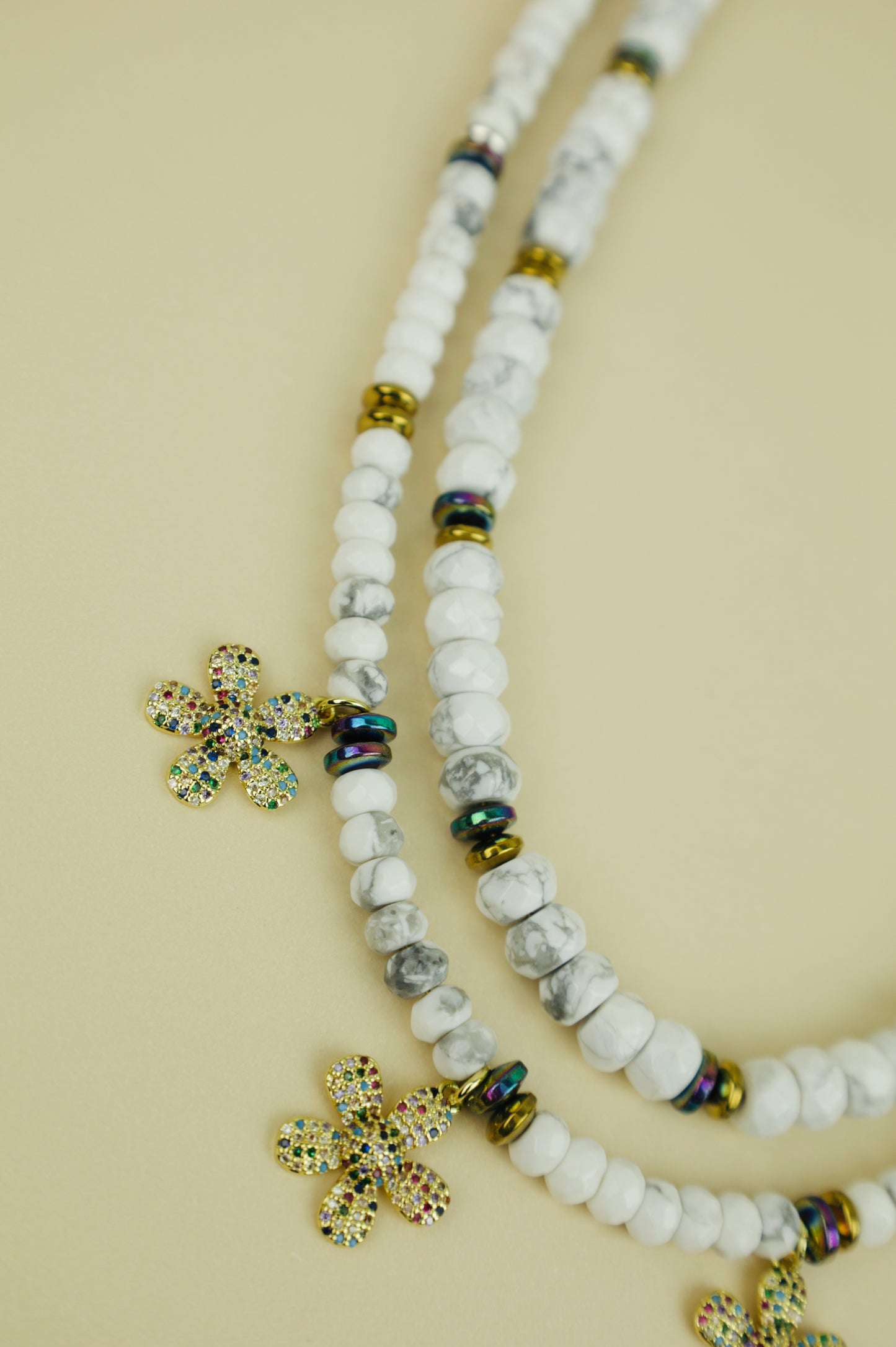 Howlite Bloom Flower Beaded Set
