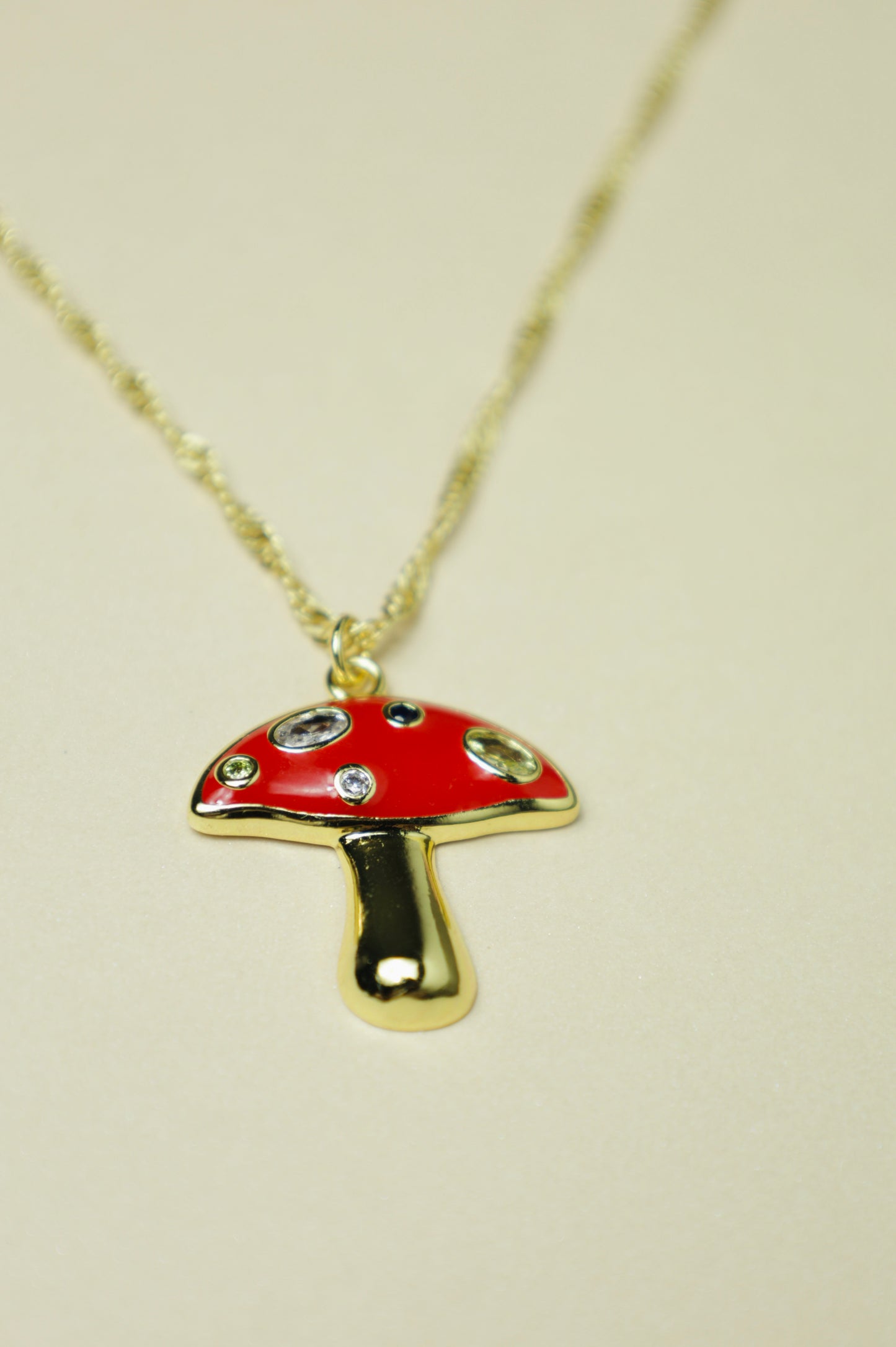 Load image into Gallery viewer, Imagine mushroom necklace
