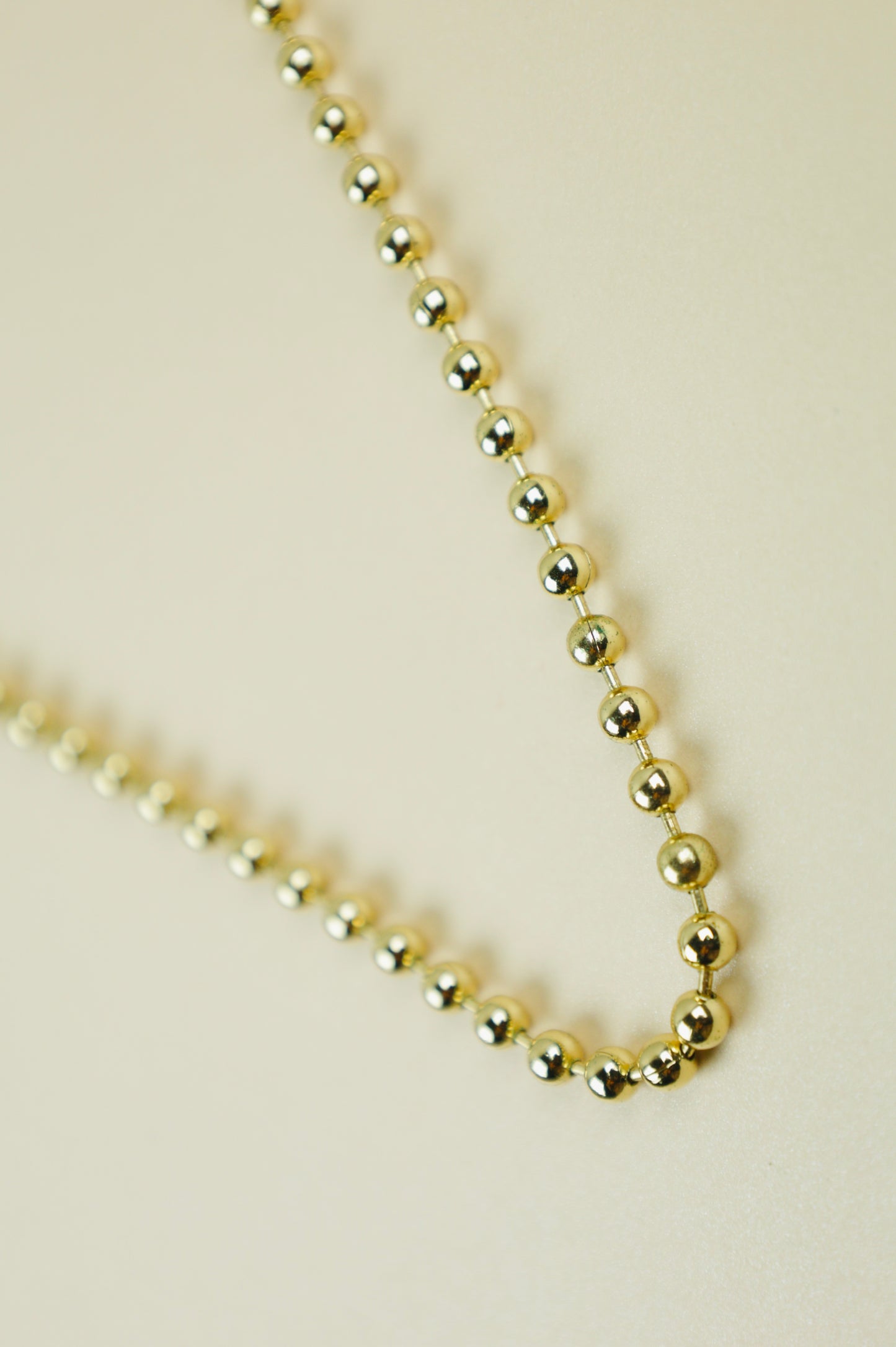 Liz Ball Chain necklace in gold
