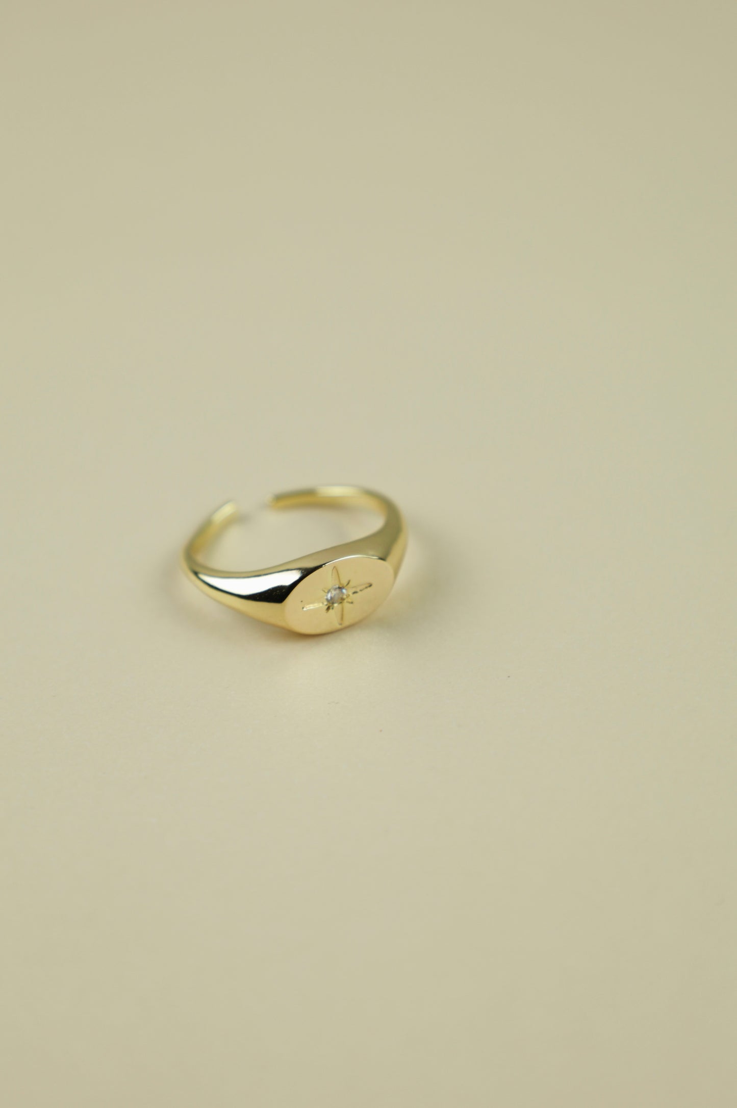 North Star ring in gold