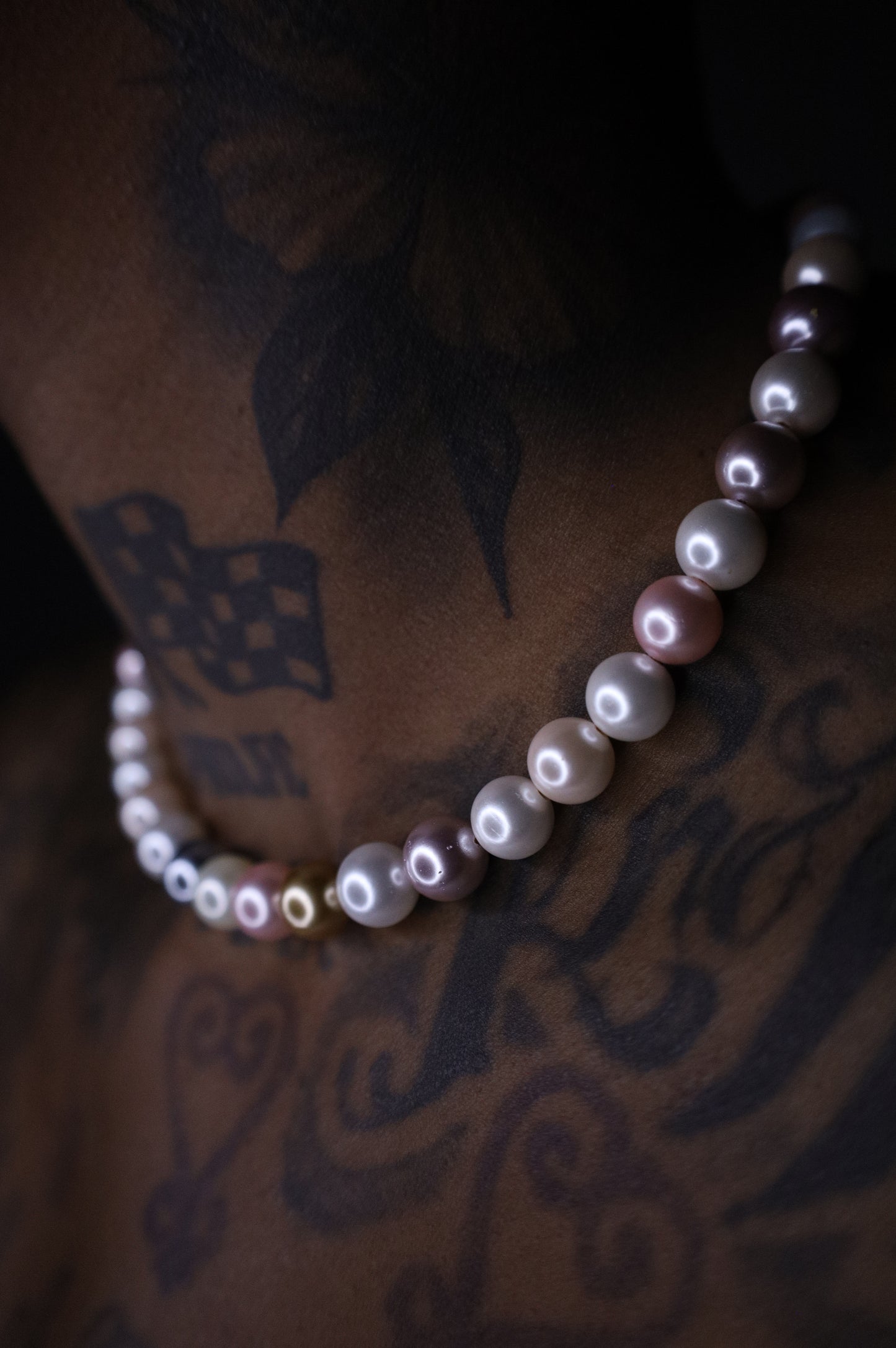 Load image into Gallery viewer, Neo Multi Beaded Pearl Necklace
