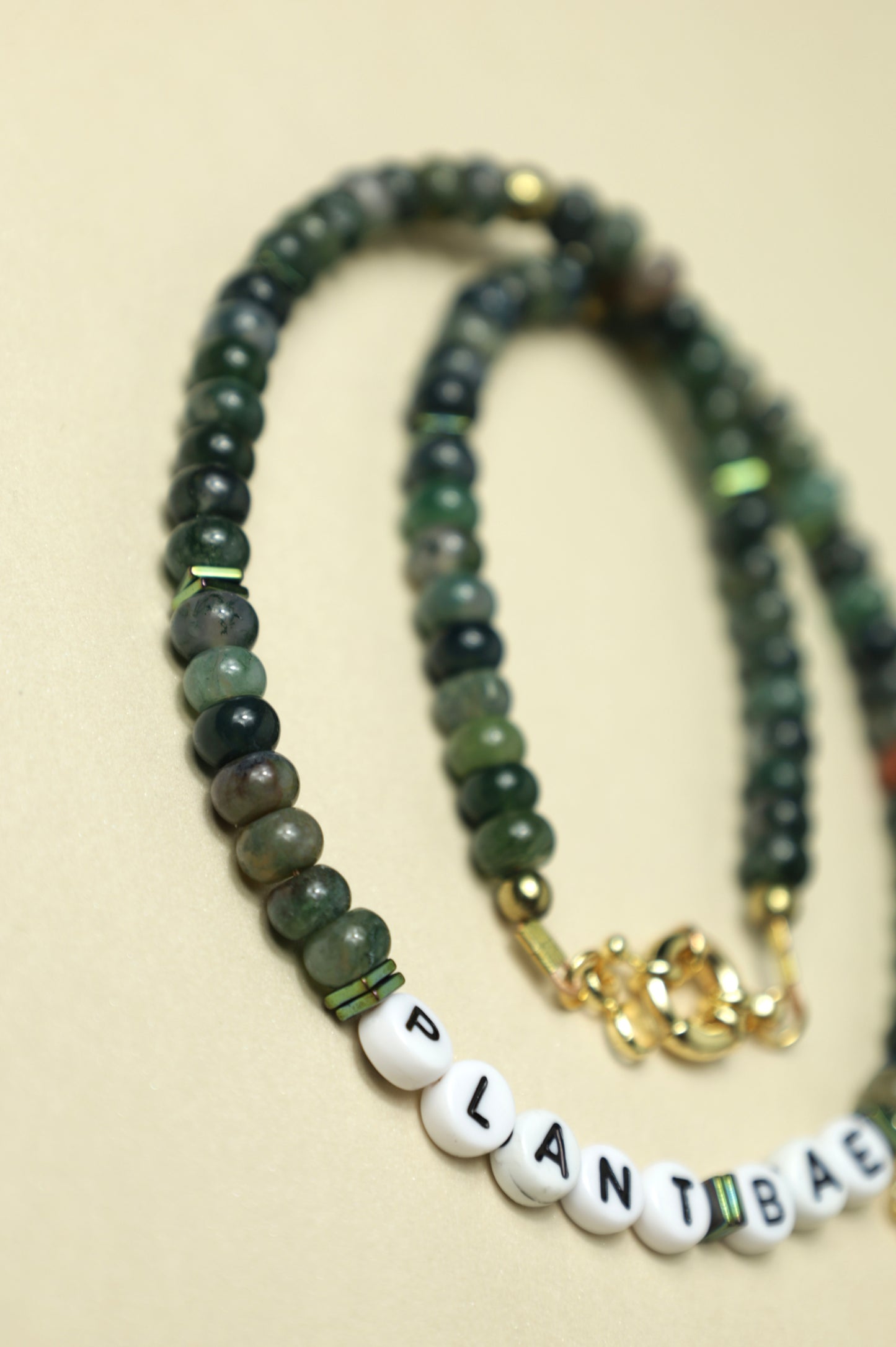 Load image into Gallery viewer, Plant Bae beaded Necklace
